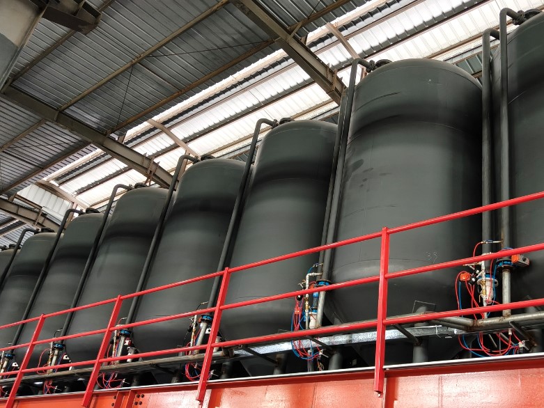 1764654284653714.jpg 5.jpg